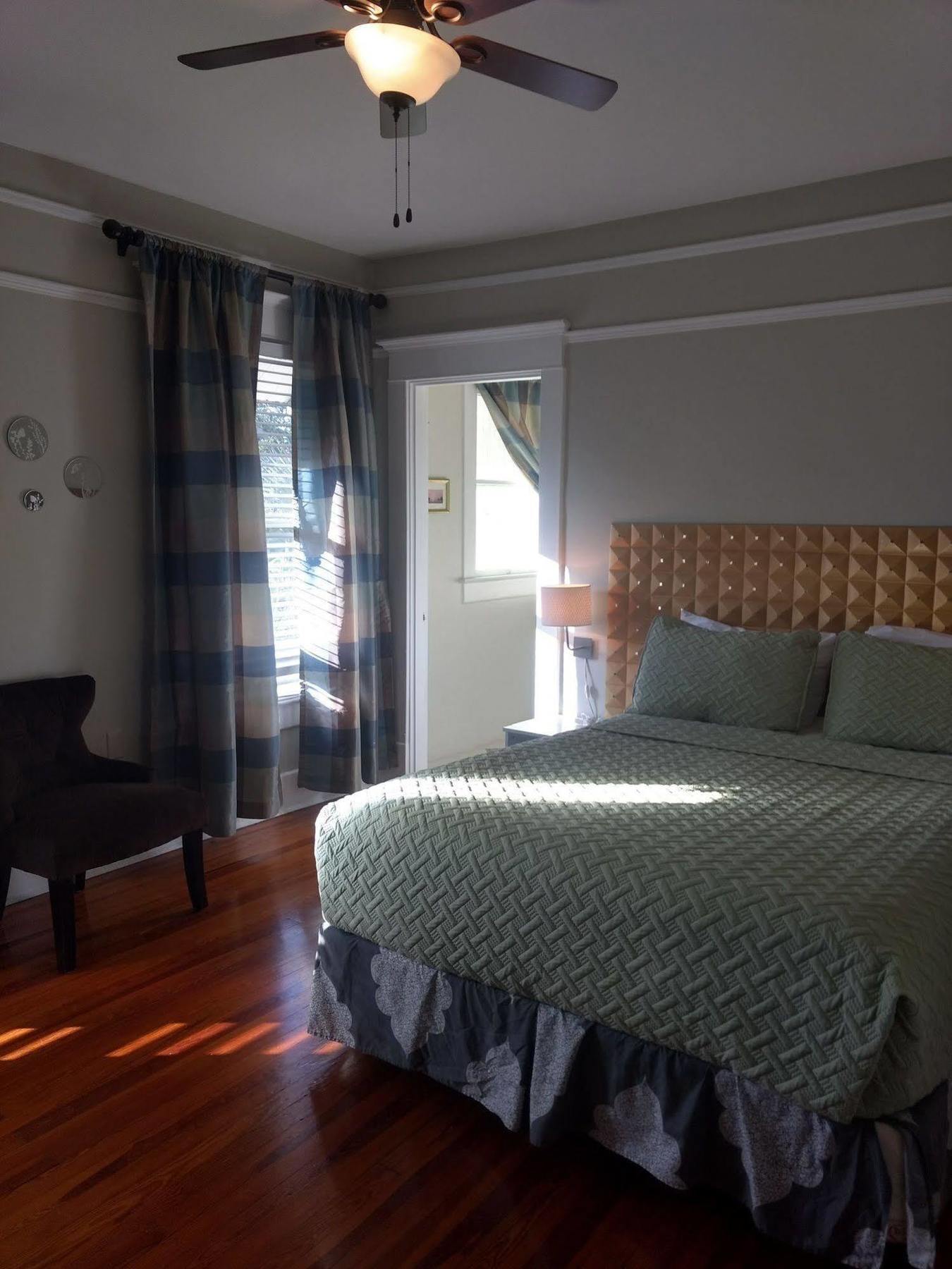 The Mansion House Inn Sint-Petersburg Buitenkant foto